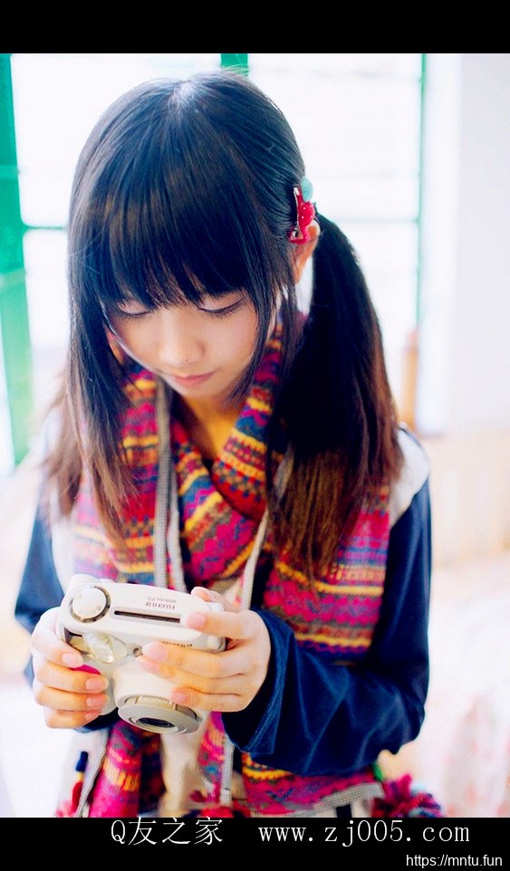 日韩短裙秘书美女大胆脱衣气质美女照片集