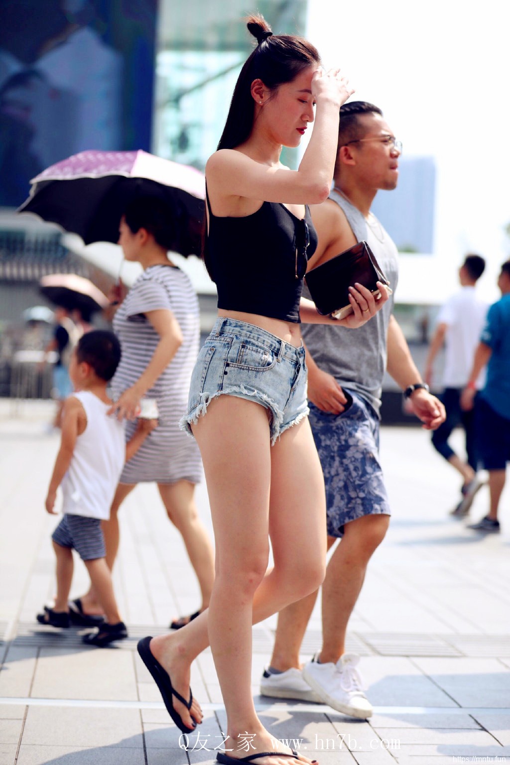 清纯妹子图时尚街拍美女114期  放纵的年代