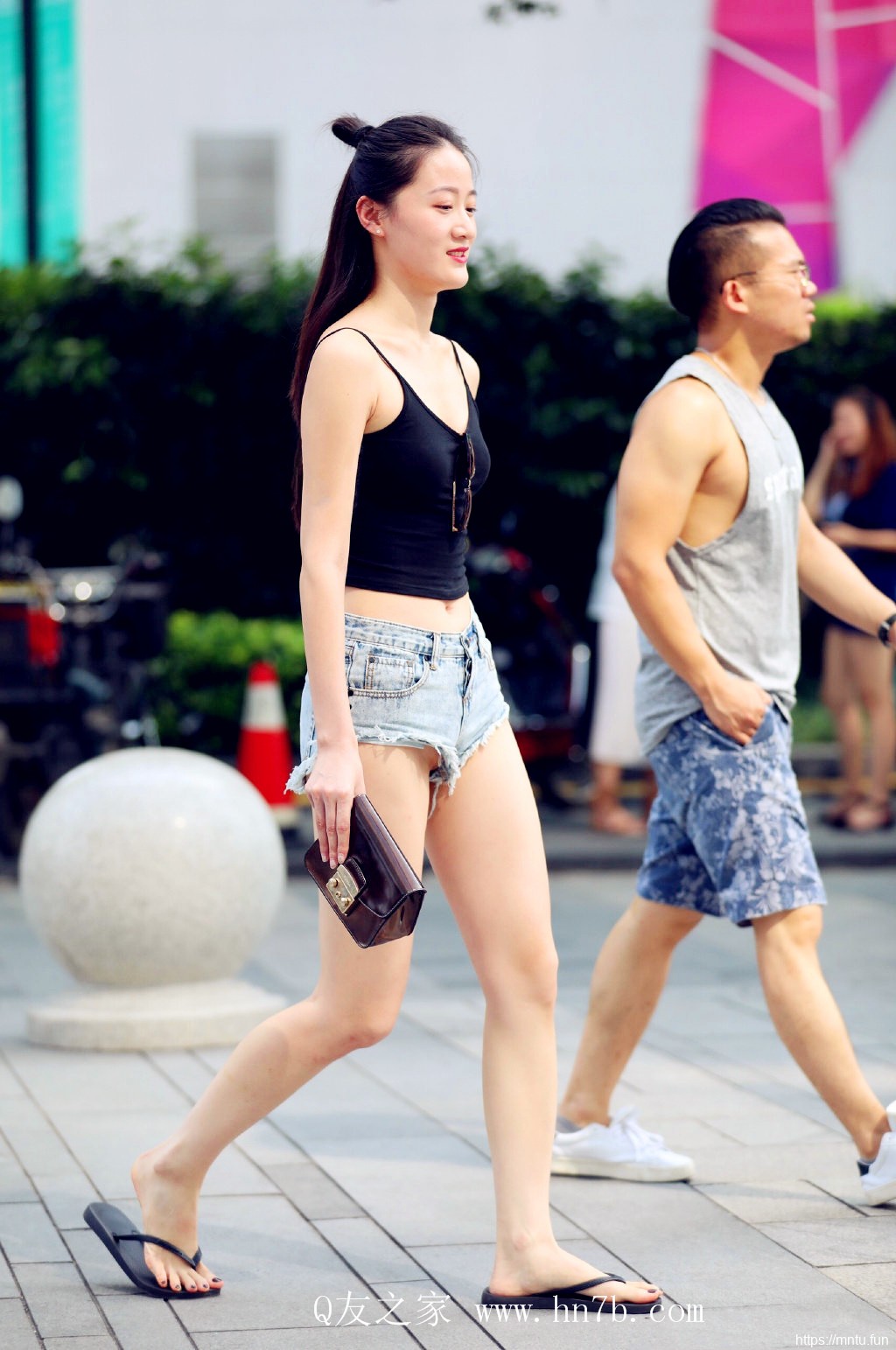 清纯妹子图时尚街拍美女114期  放纵的年代