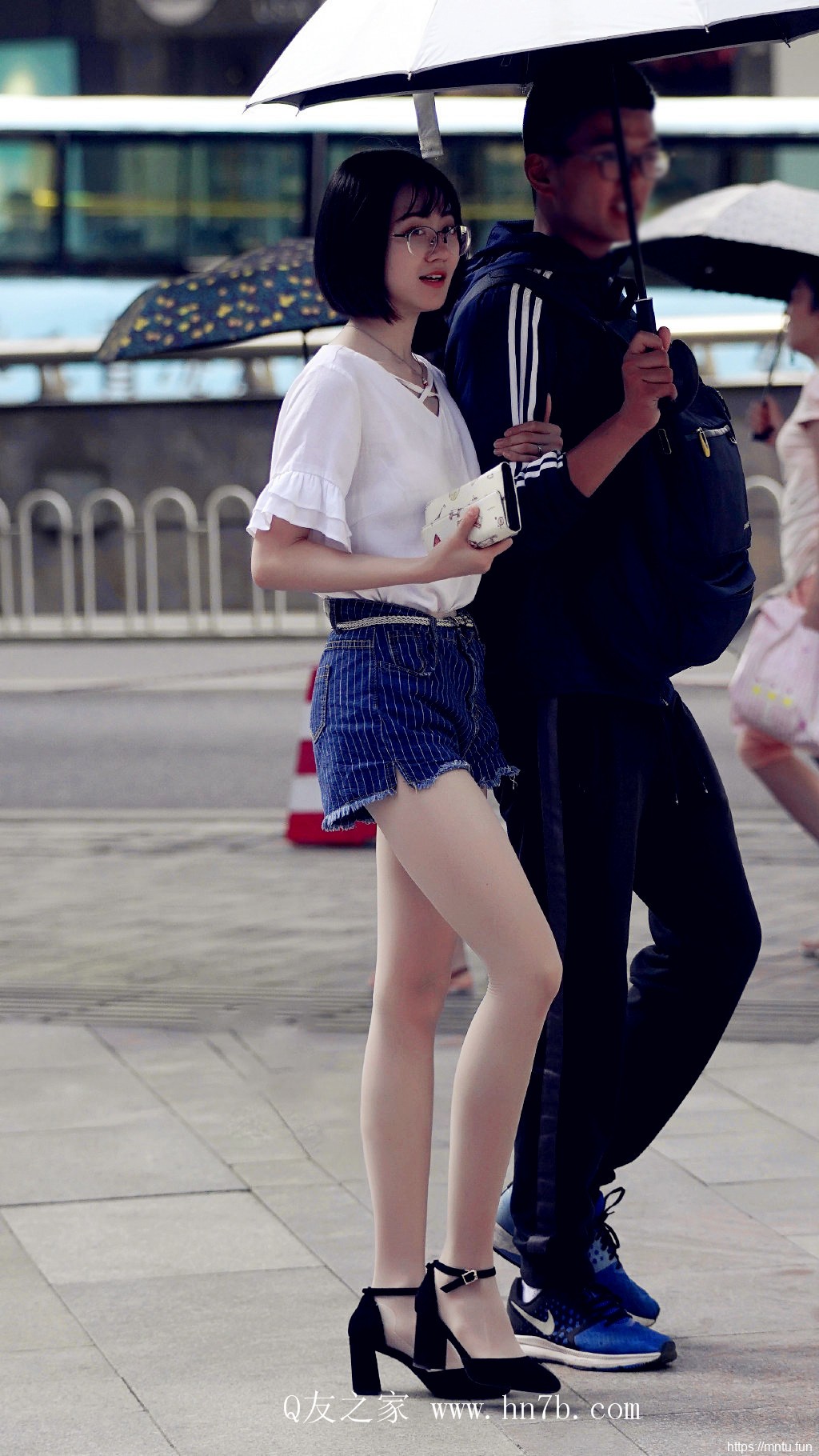 清纯妹子图时尚街拍美女114期  放纵的年代