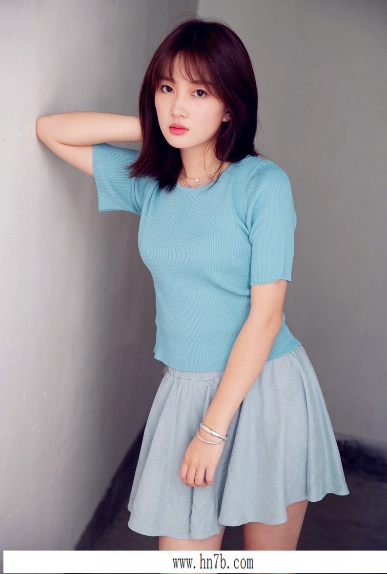 高颜值职业装清纯邻家美女图片高清图片大全