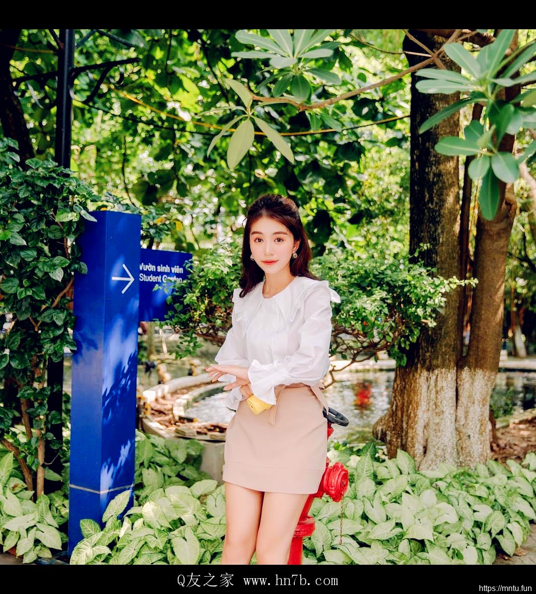 越南女团妹子图Man Tien人体艺术摄影图