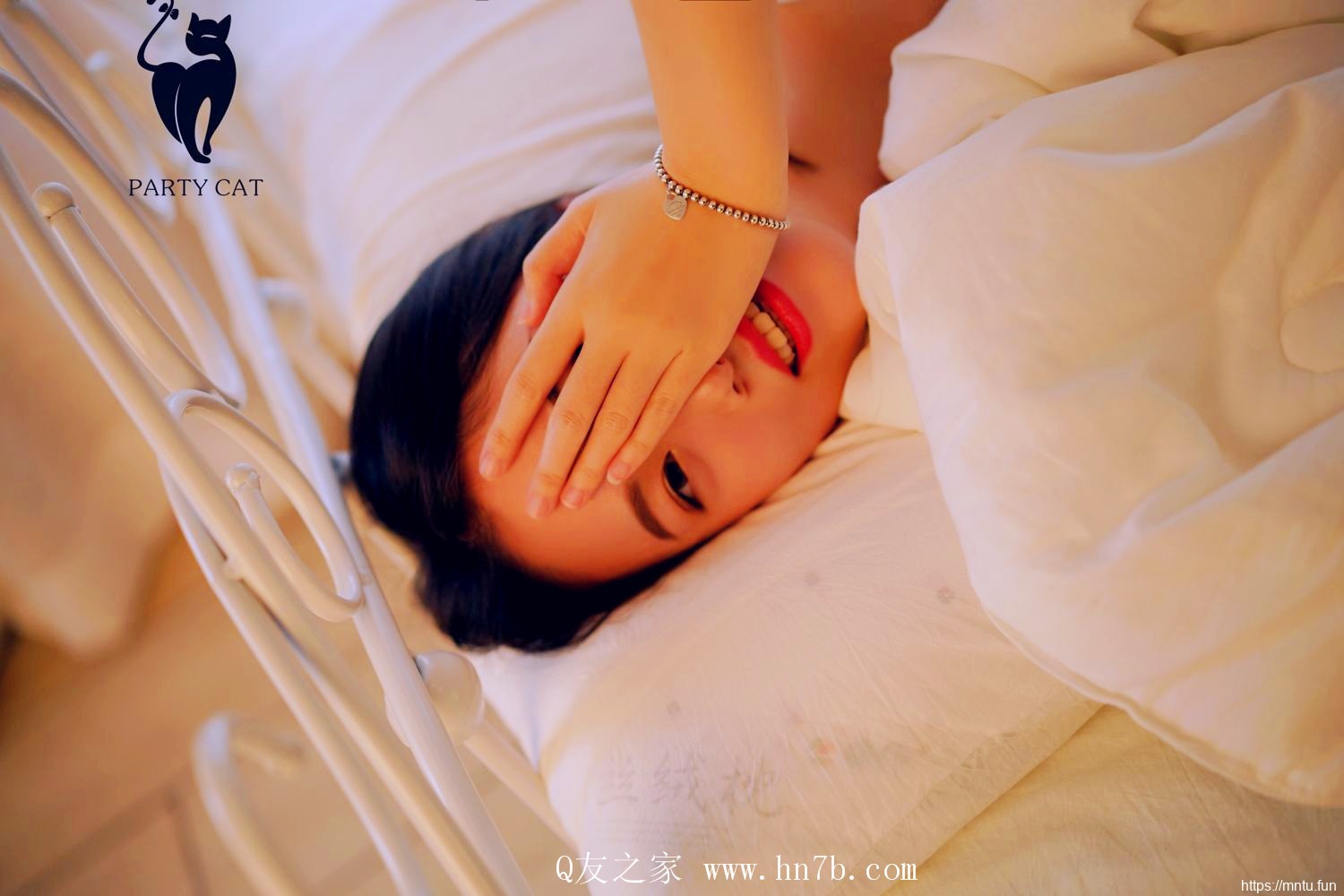 清纯甜美少女紫琪无遮挡人体艺术图片摄影