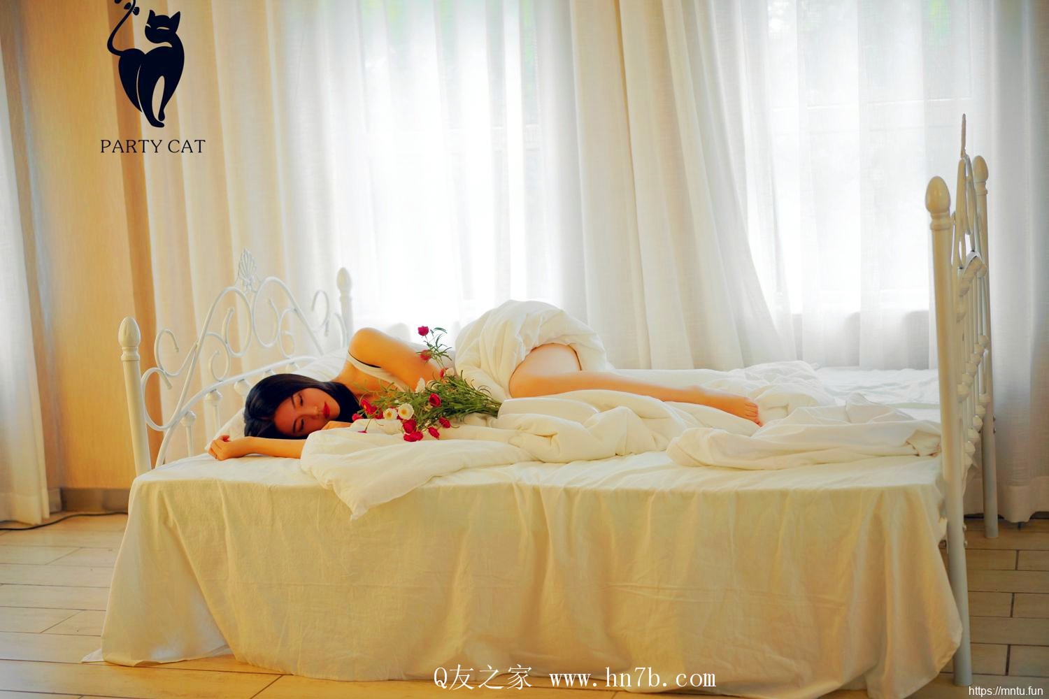 清纯甜美少女紫琪无遮挡人体艺术图片摄影