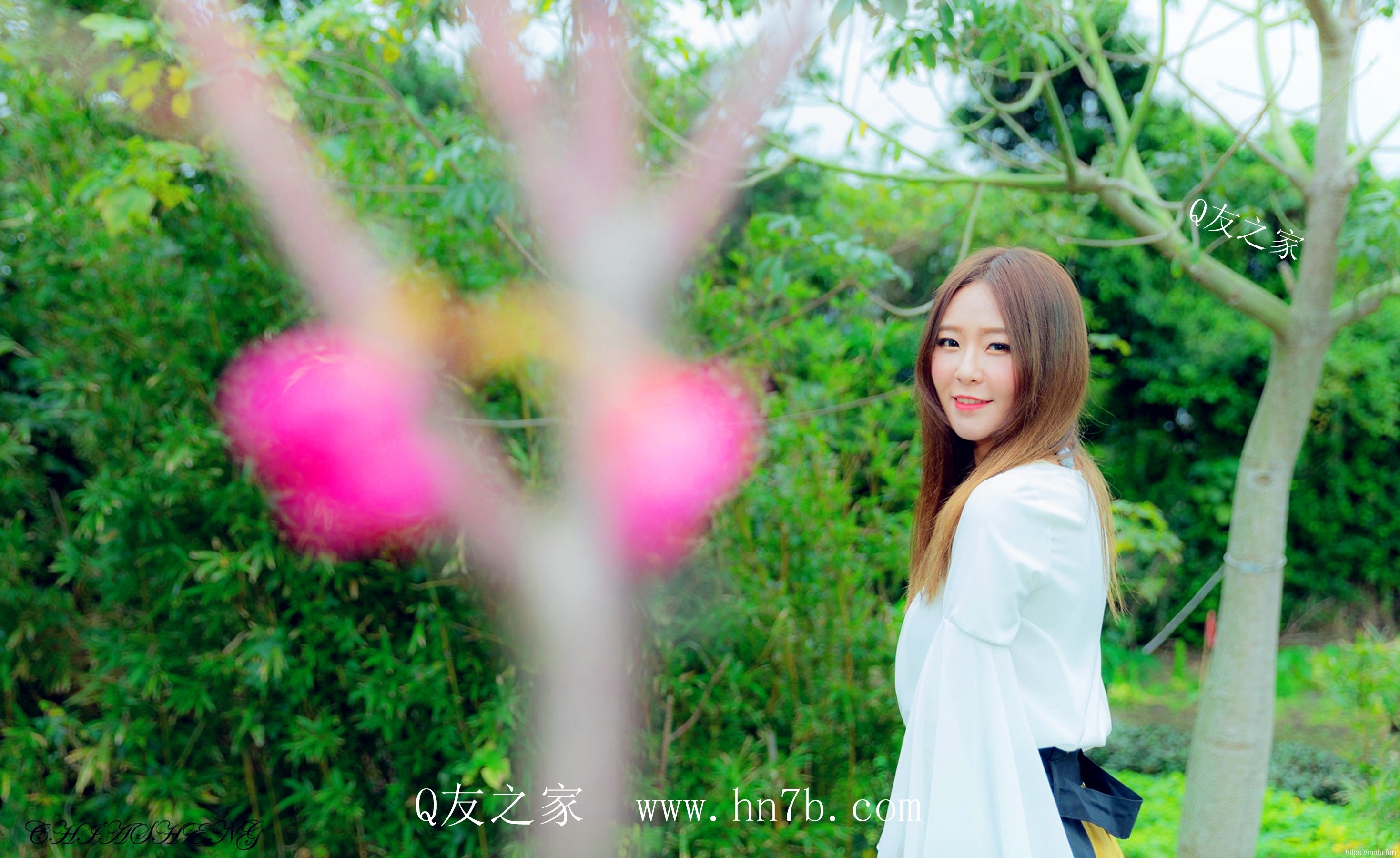 Winnie小雪号称综合色区亚洲熟妇美女图片