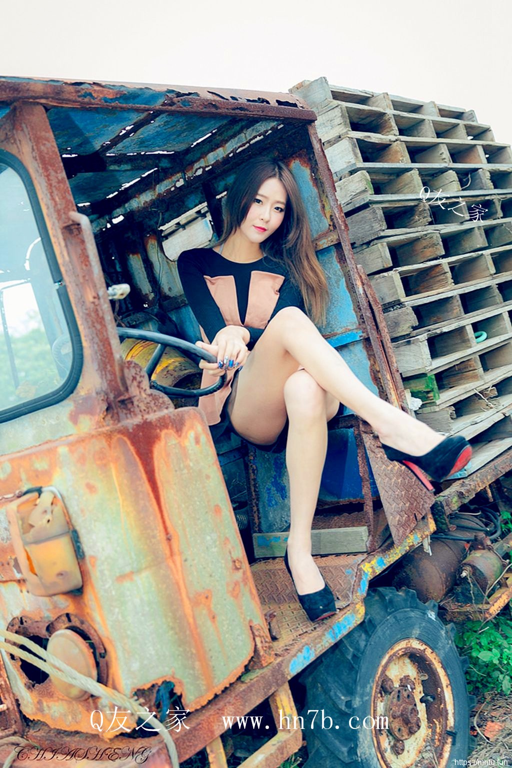 Winnie小雪号称综合色区亚洲熟妇美女图片