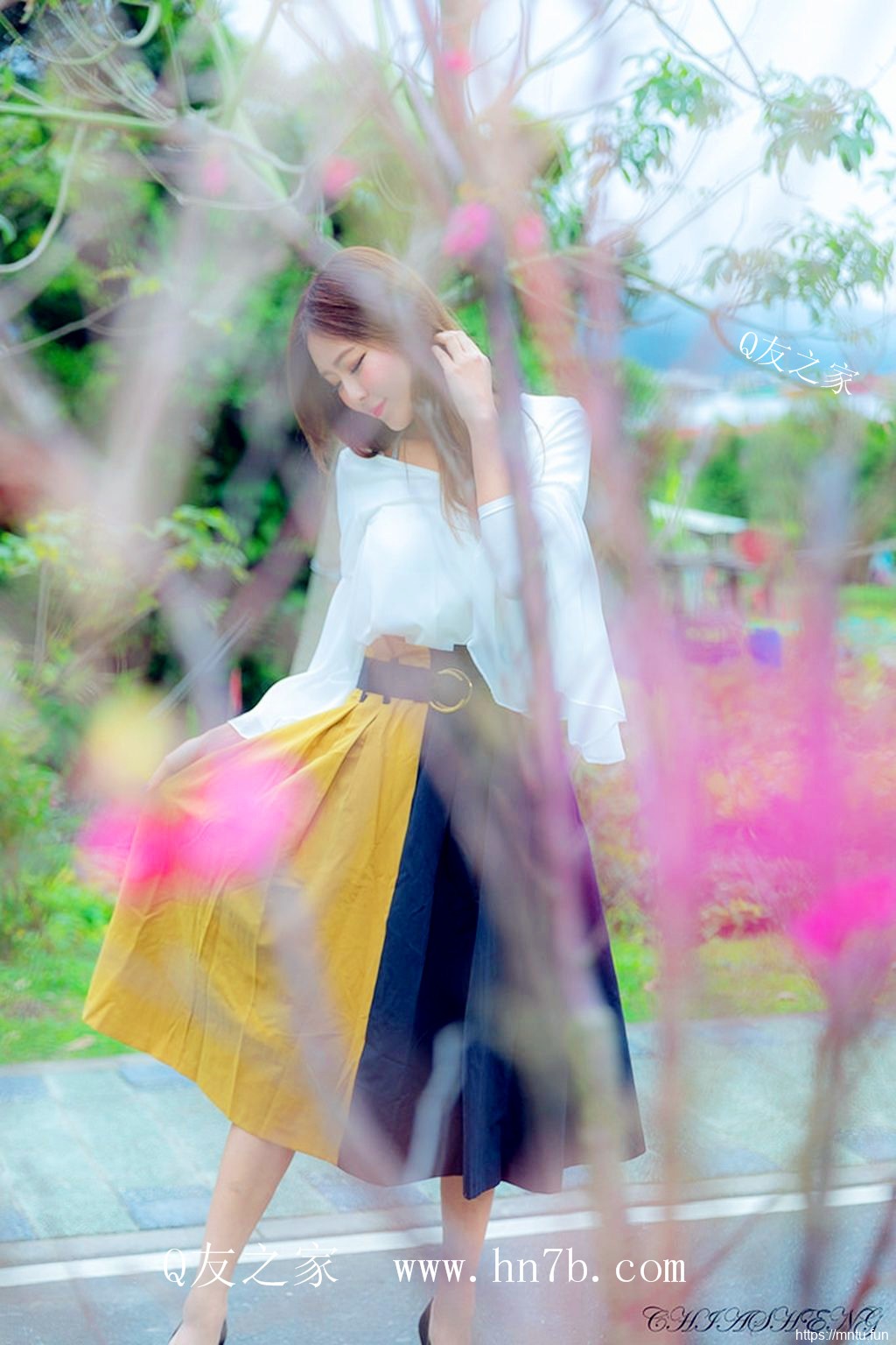 Winnie小雪号称综合色区亚洲熟妇美女图片