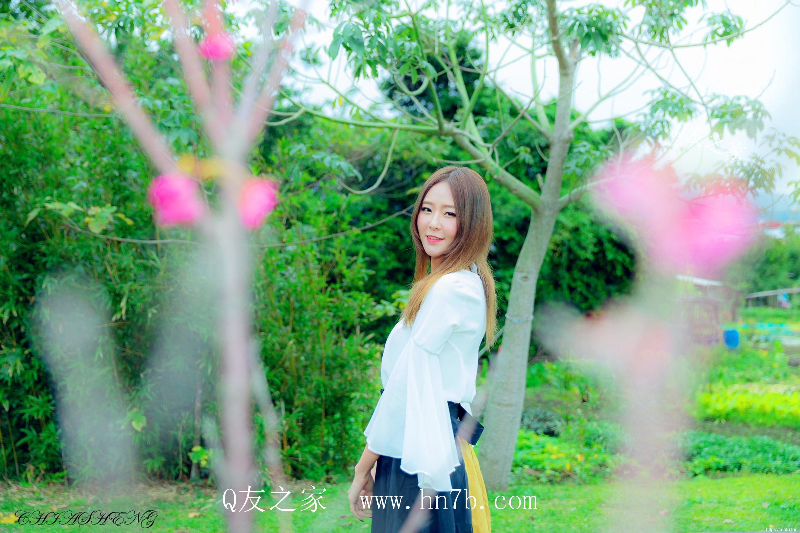 Winnie小雪号称综合色区亚洲熟妇美女图片