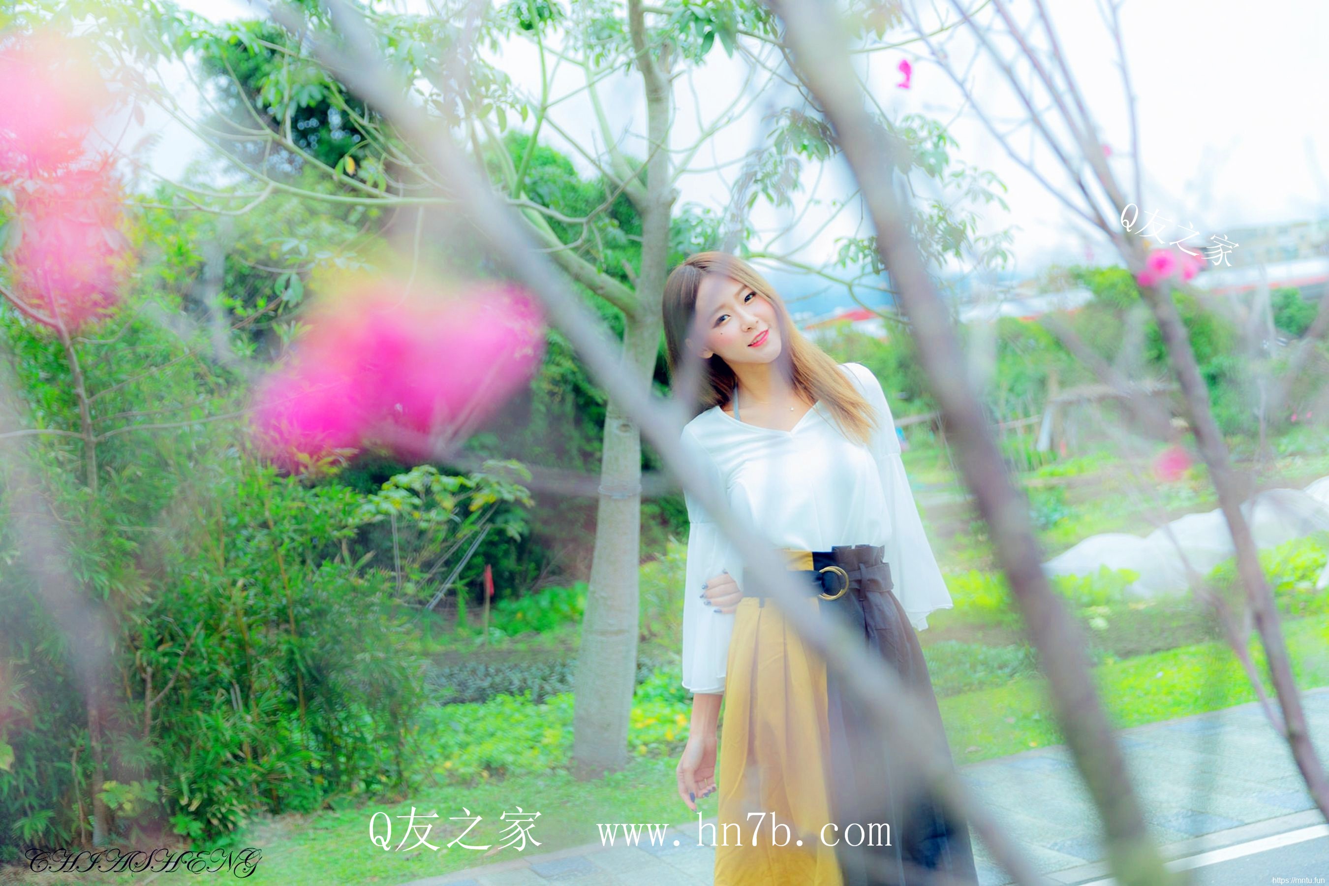 Winnie小雪号称综合色区亚洲熟妇美女图片