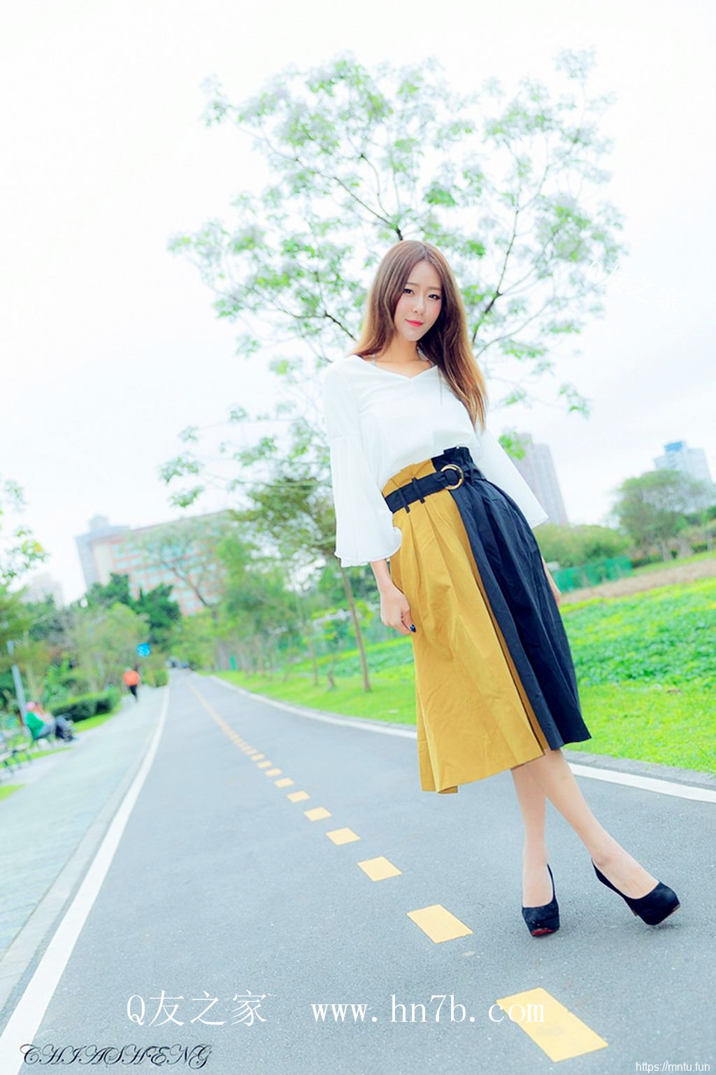 Winnie小雪号称综合色区亚洲熟妇美女图片