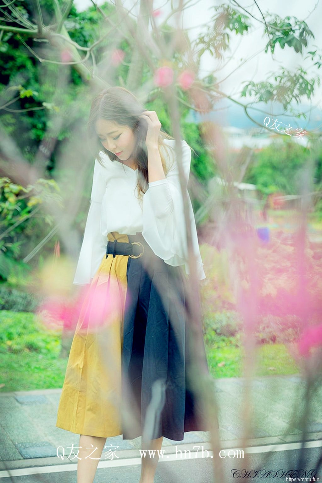 Winnie小雪号称综合色区亚洲熟妇美女图片