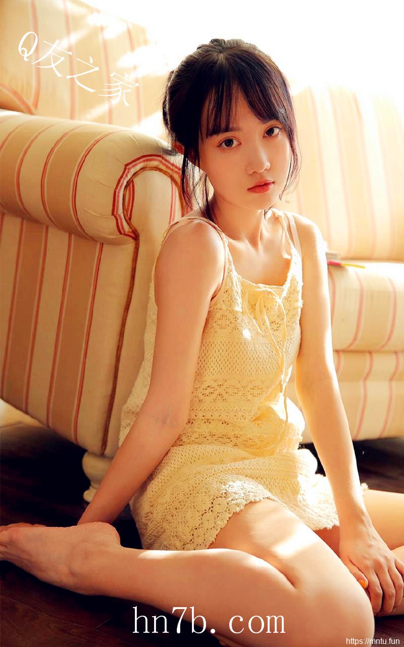 丰满清纯美女性感吊带长腿美女写真摄影欣赏