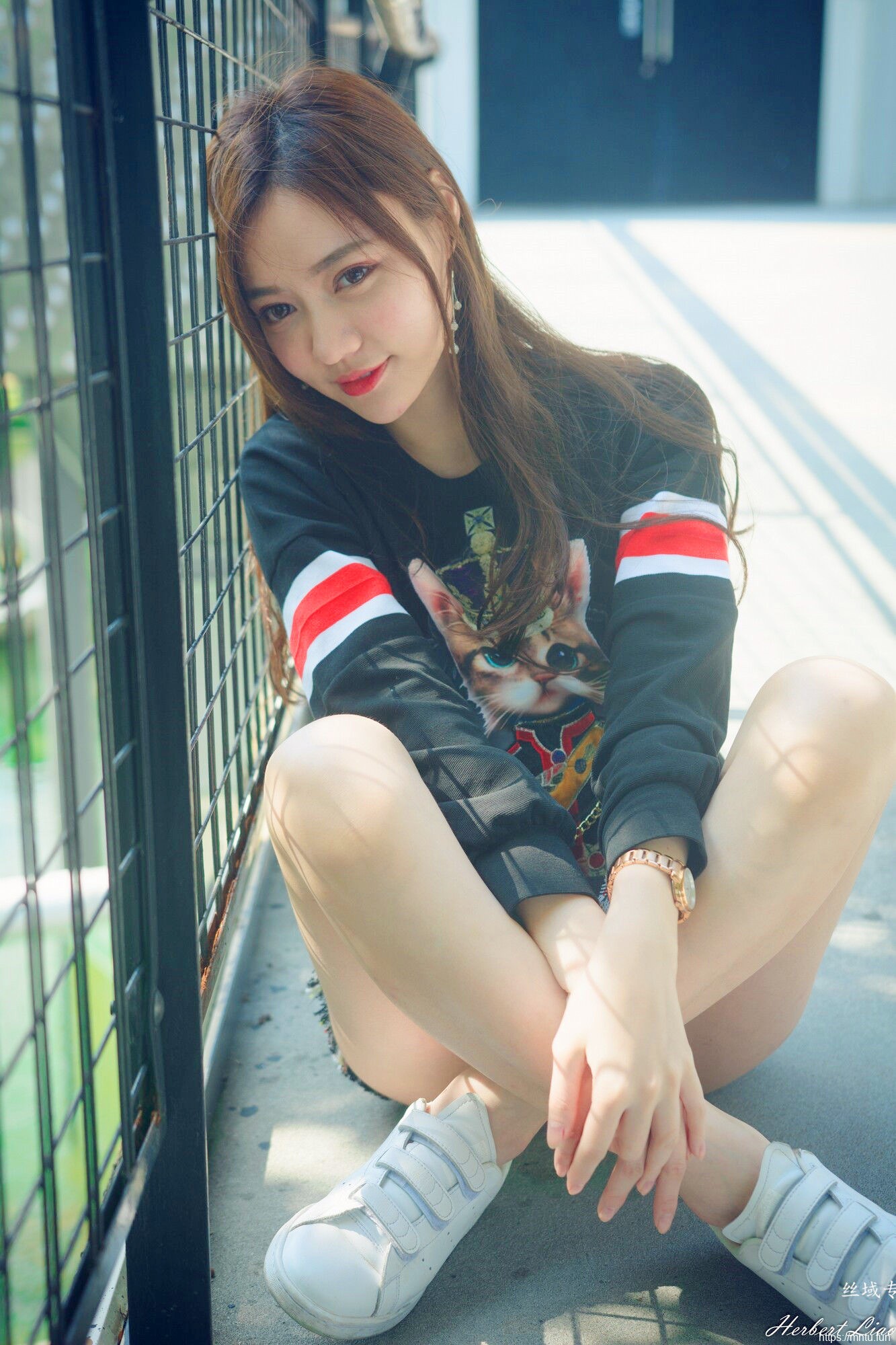 台湾网红美女苏小立MM翘臀后进式动态图集