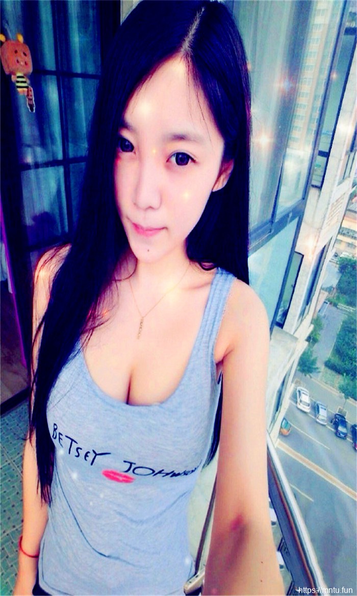 清纯小美女自拍图215期  怀念我们的青春啊