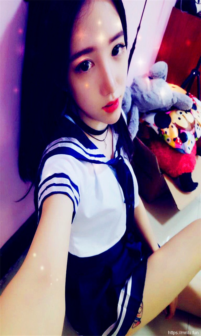 清纯小美女自拍图215期  怀念我们的青春啊