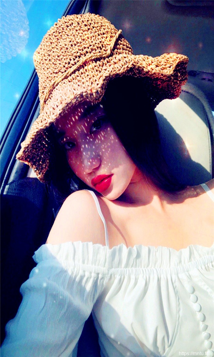 清纯小美女自拍图215期  怀念我们的青春啊