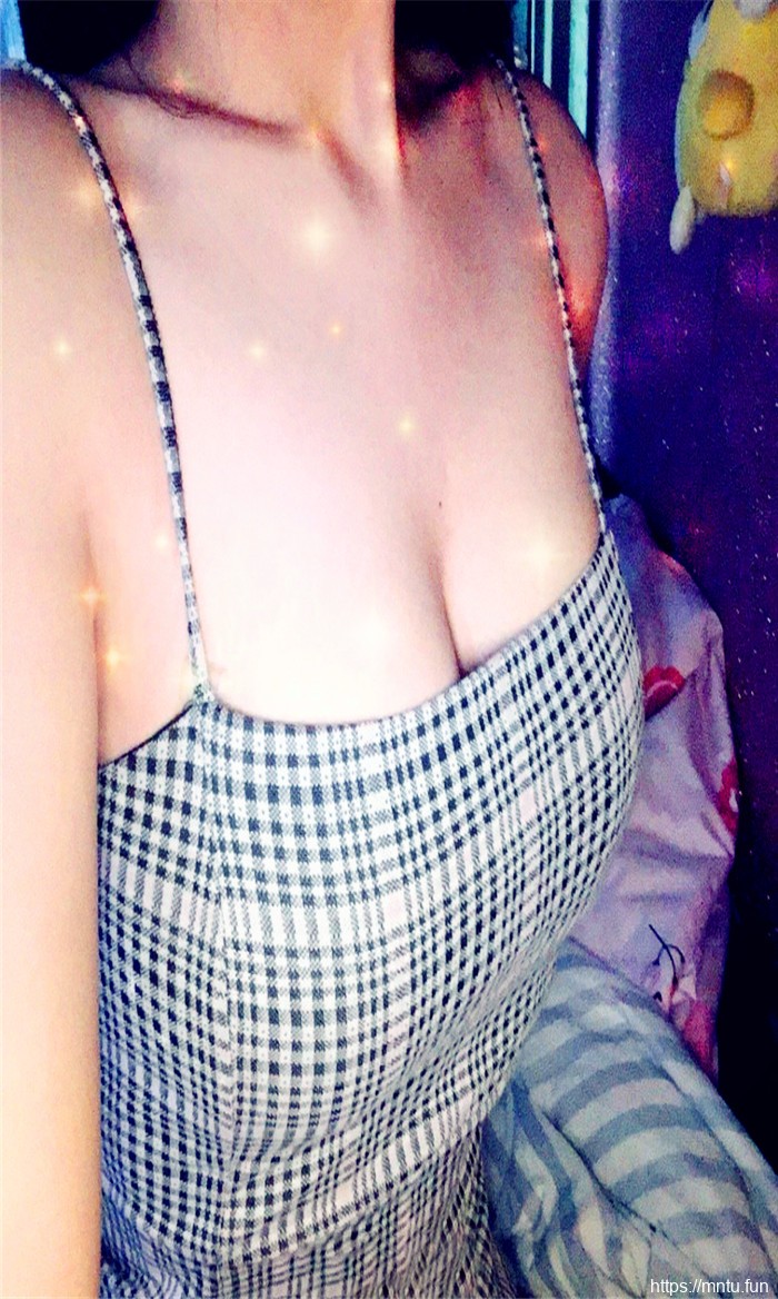 清纯小美女自拍图215期  怀念我们的青春啊