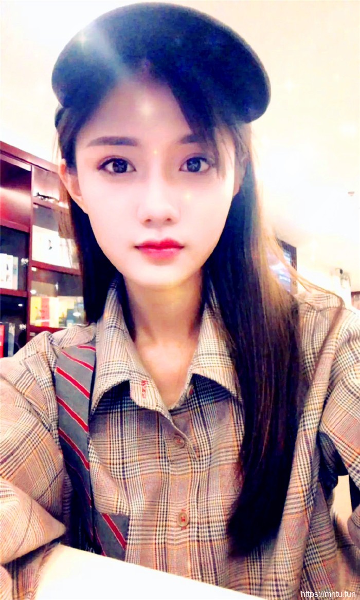 清纯小美女自拍图215期  怀念我们的青春啊