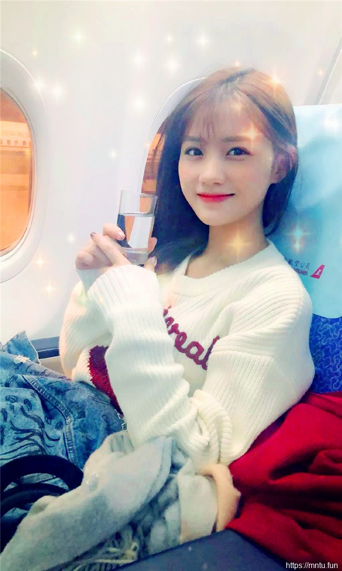 清纯小美女自拍图215期  怀念我们的青春啊