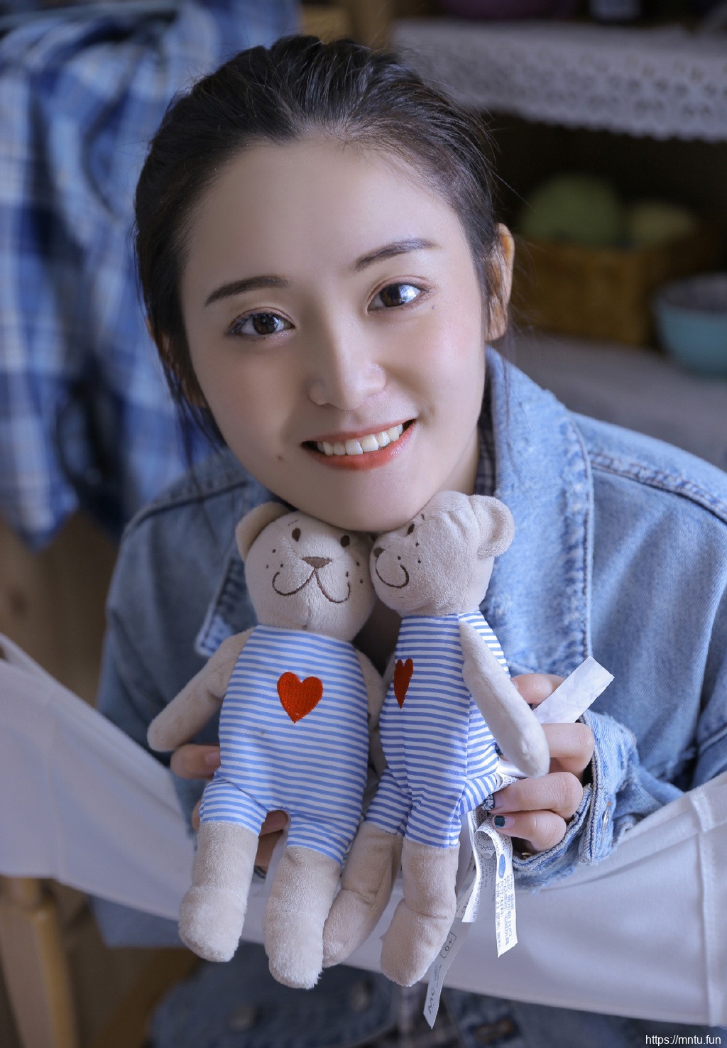 清纯妹子图自拍图集44期  留住我们青春的记忆