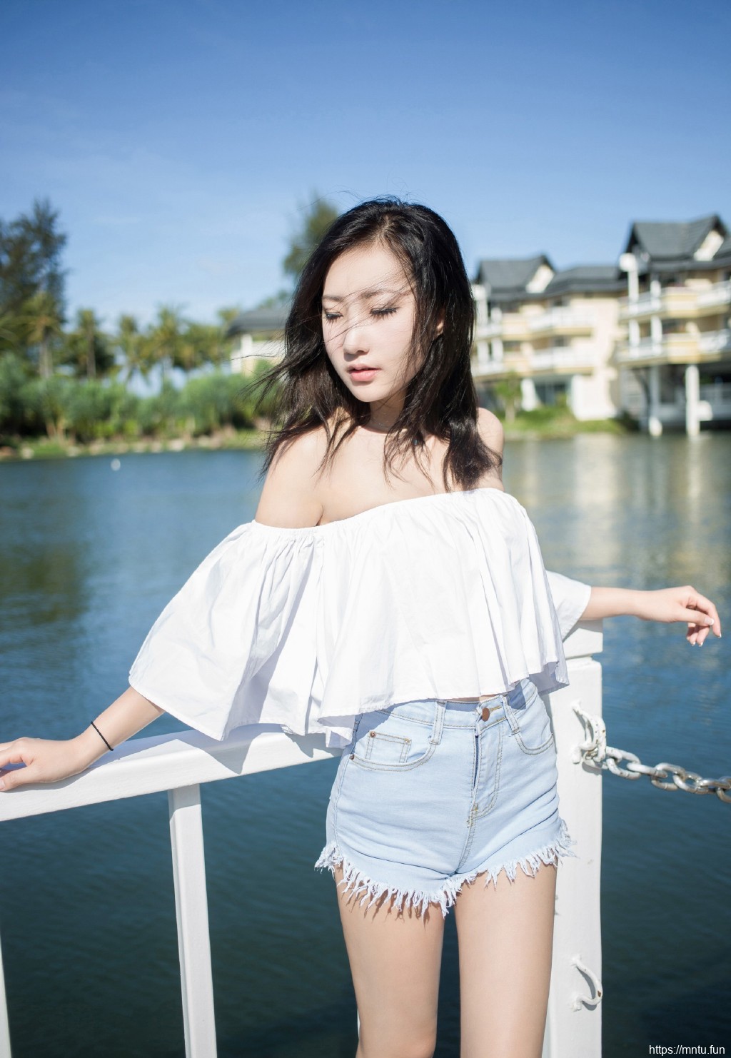 清纯妹子图自拍图集44期  留住我们青春的记忆