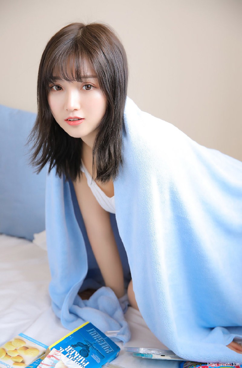 清纯妹子图自拍图集44期  留住我们青春的记忆