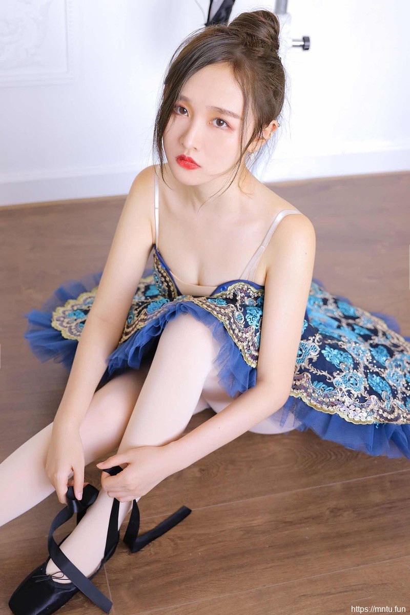 清纯妹子图自拍图集44期  留住我们青春的记忆