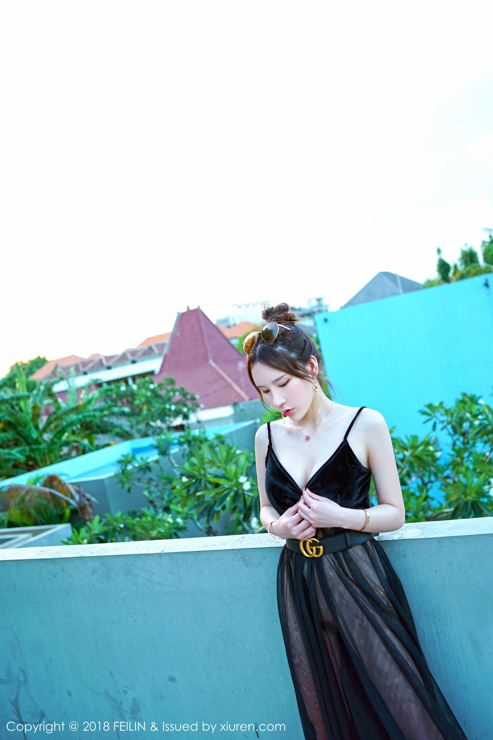 [FEILIN嗲囡囡] VOL.163 女神@周于希丝菲律宾旅拍第三套丝袜美图[41P]