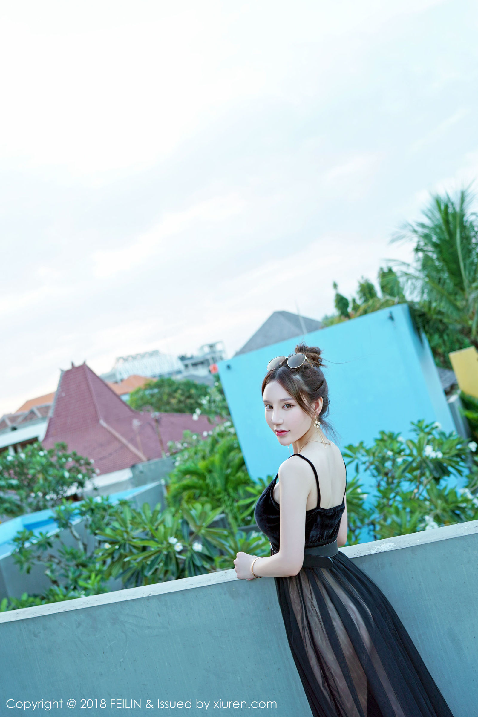 [FEILIN嗲囡囡] VOL.163 女神@周于希丝菲律宾旅拍第三套丝袜美图[41P]