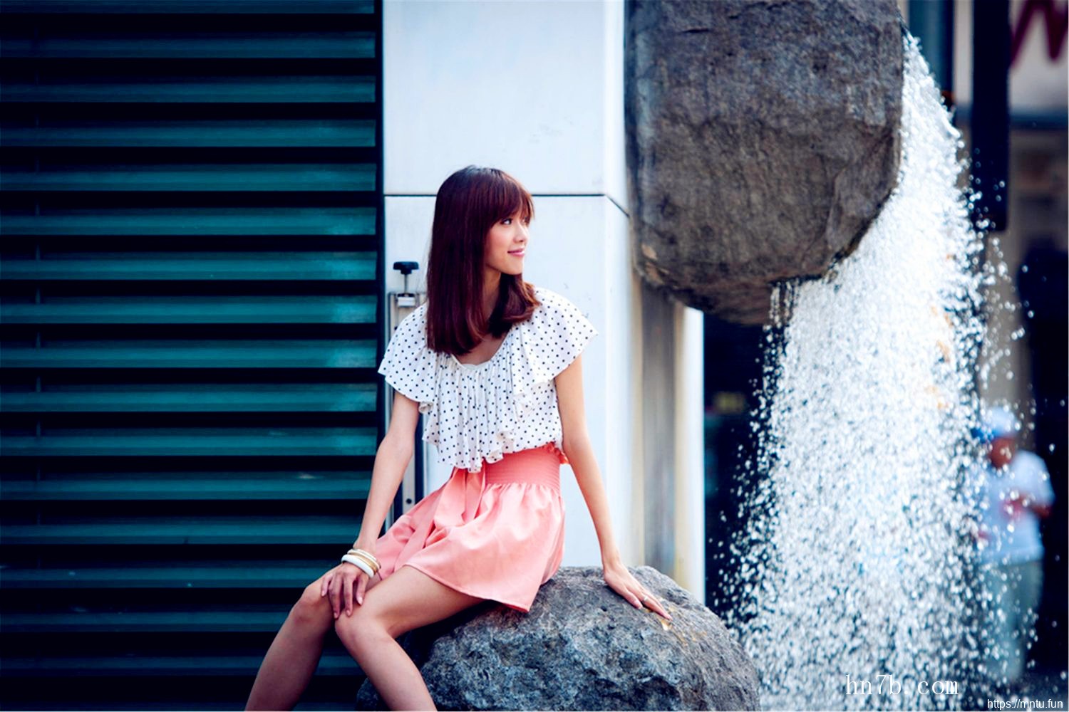 细腿大胸美鲍少妇陈雅漫情趣VIP激情图片