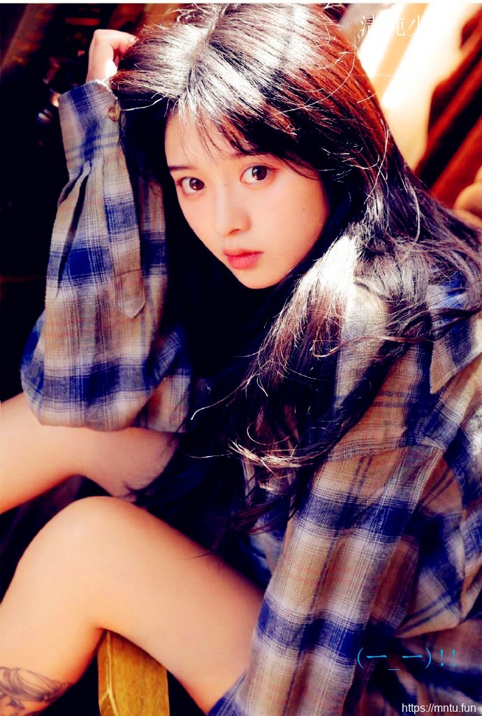 清纯软妹大胸妹子个性摄影图片