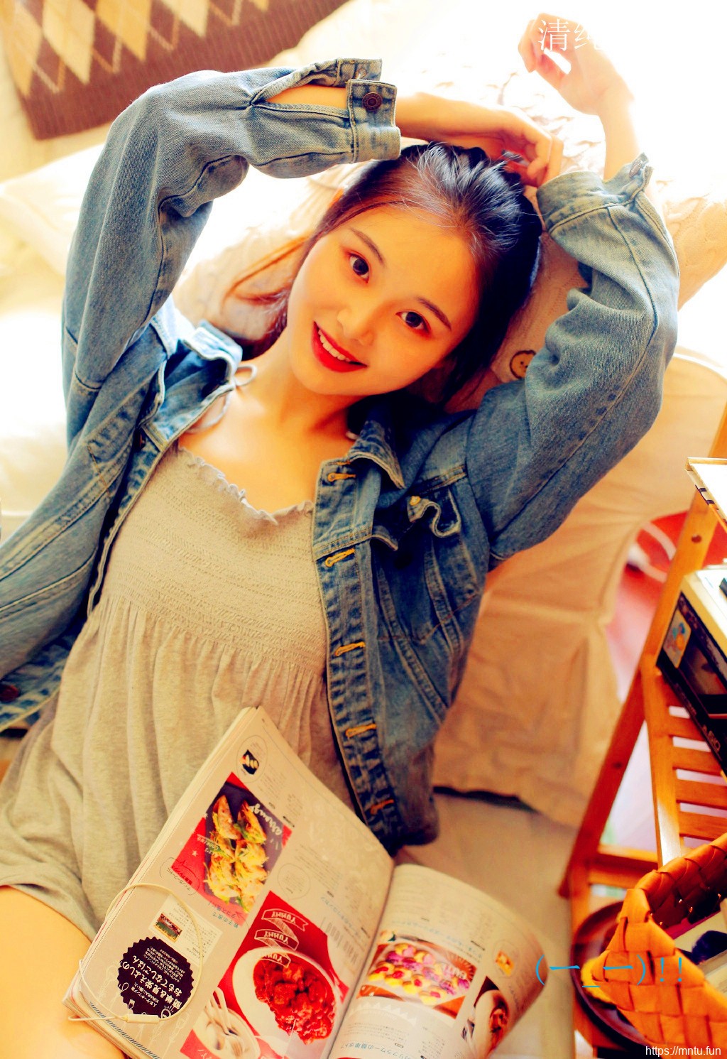 清纯软妹大胸妹子个性摄影图片