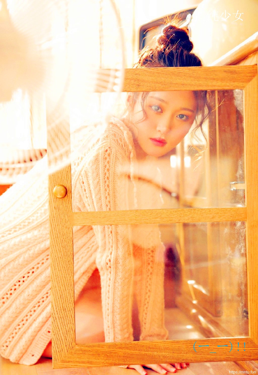 清纯软妹大胸妹子个性摄影图片