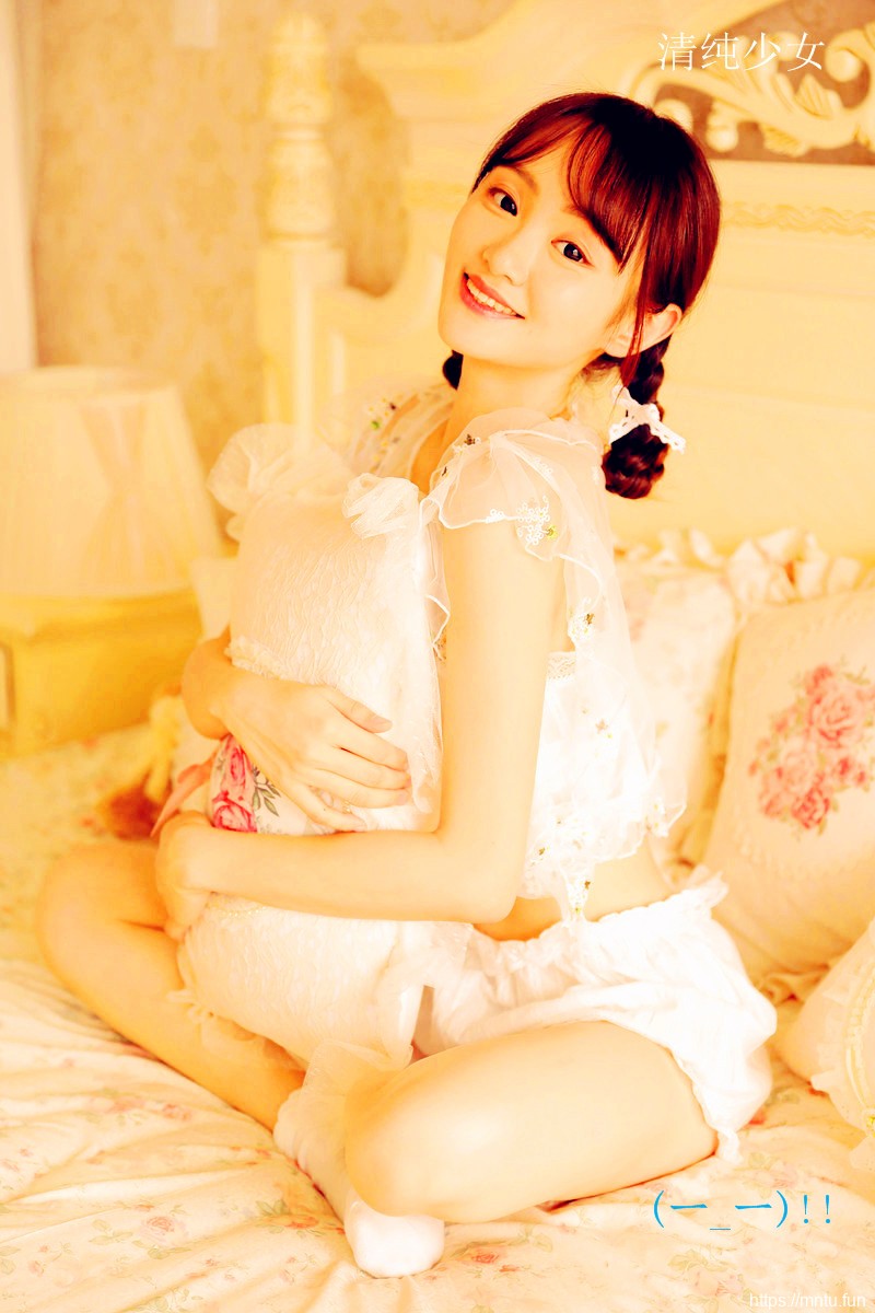 清纯软妹大胸妹子个性摄影图片