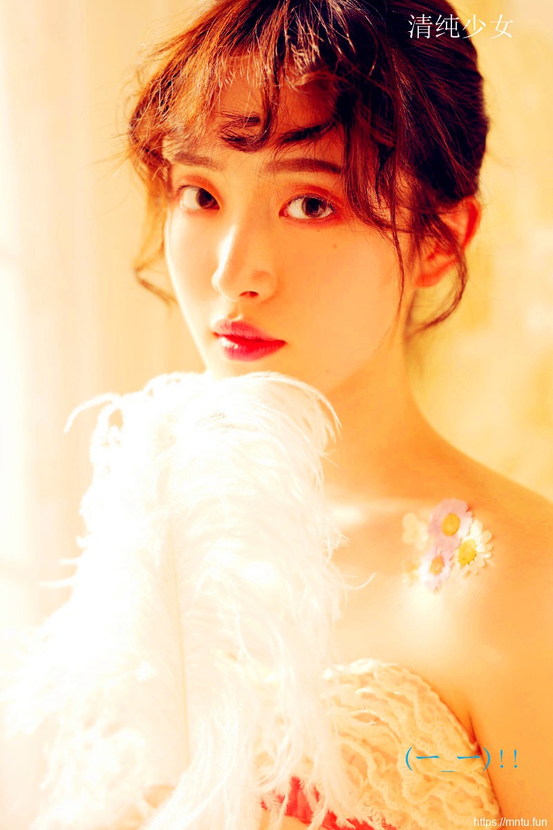 清纯软妹大胸妹子个性摄影图片