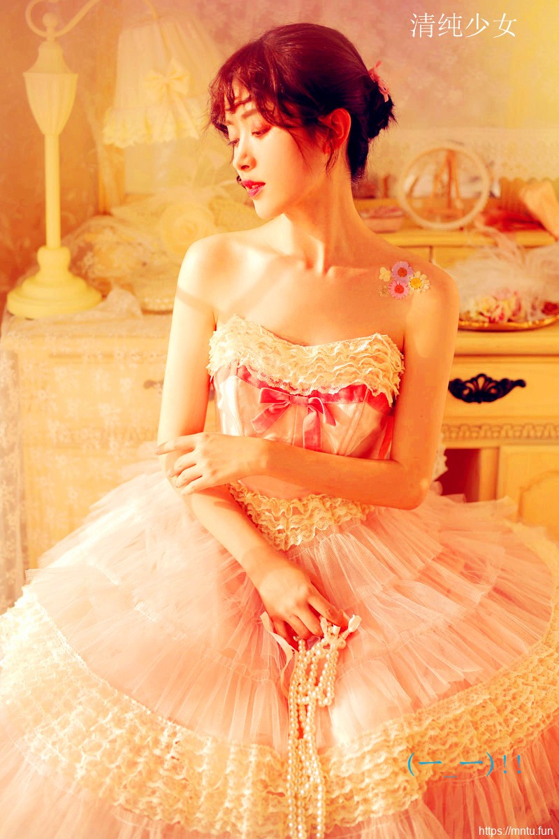 清纯软妹大胸妹子个性摄影图片