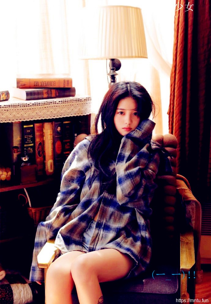 小女生绳艺人体艺术写真图