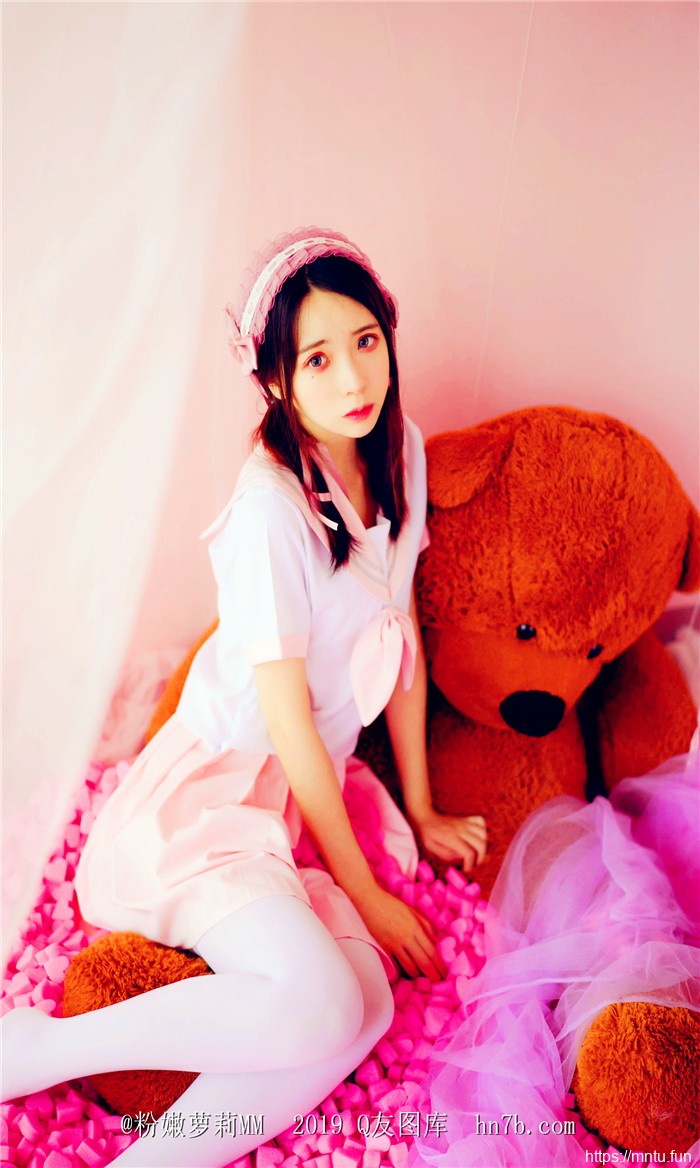 清纯美女成熟自拍照摄影粉红色的回忆