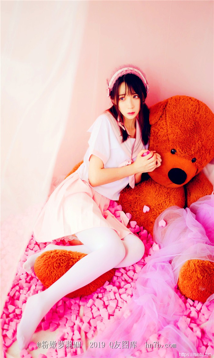 清纯美女成熟自拍照摄影粉红色的回忆