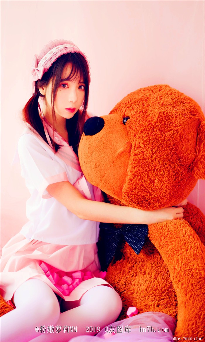 清纯美女成熟自拍照摄影粉红色的回忆