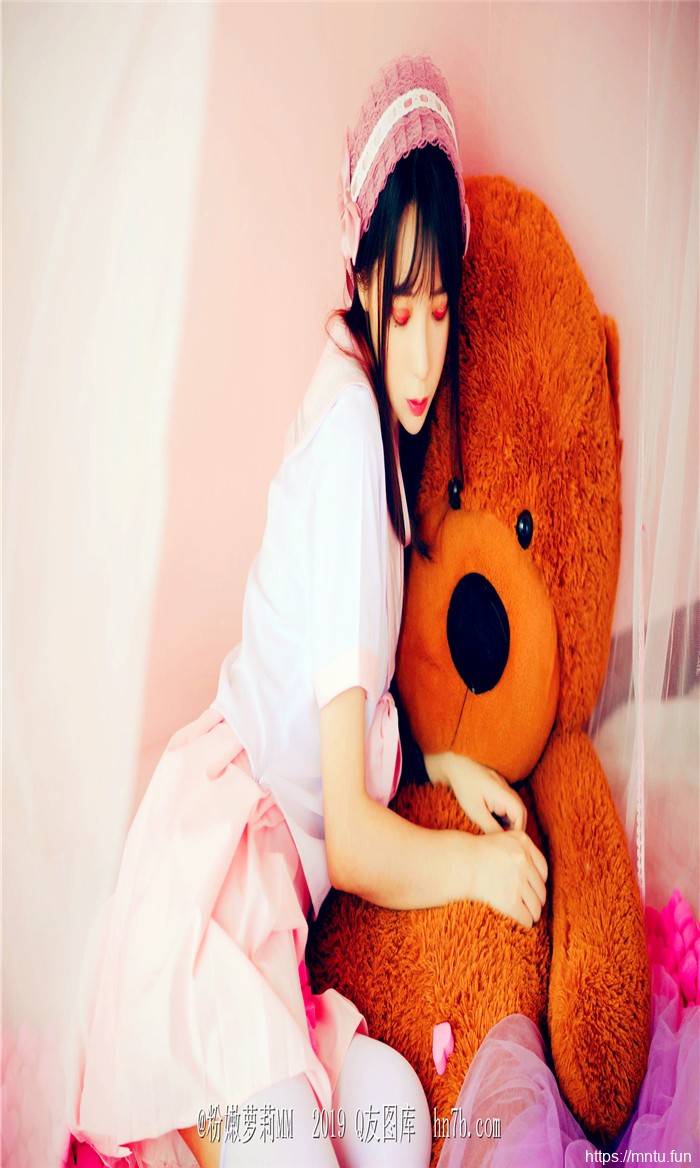 清纯美女成熟自拍照摄影粉红色的回忆