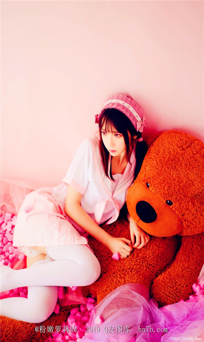 清纯美女成熟自拍照摄影粉红色的回忆