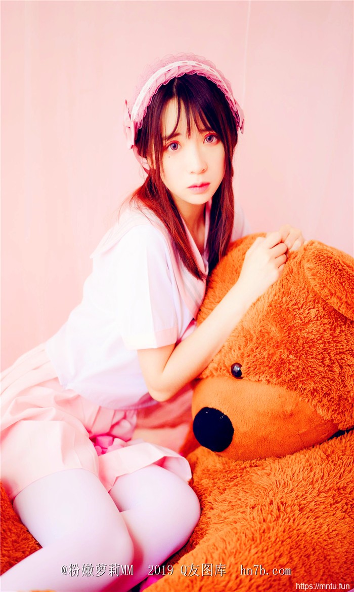 清纯美女成熟自拍照摄影粉红色的回忆