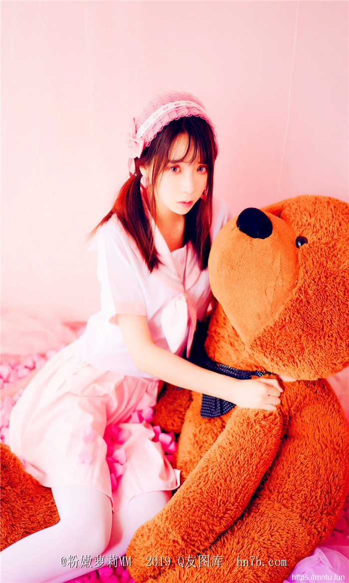 清纯美女成熟自拍照摄影粉红色的回忆