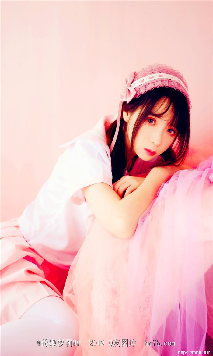 清纯美女成熟自拍照摄影粉红色的回忆