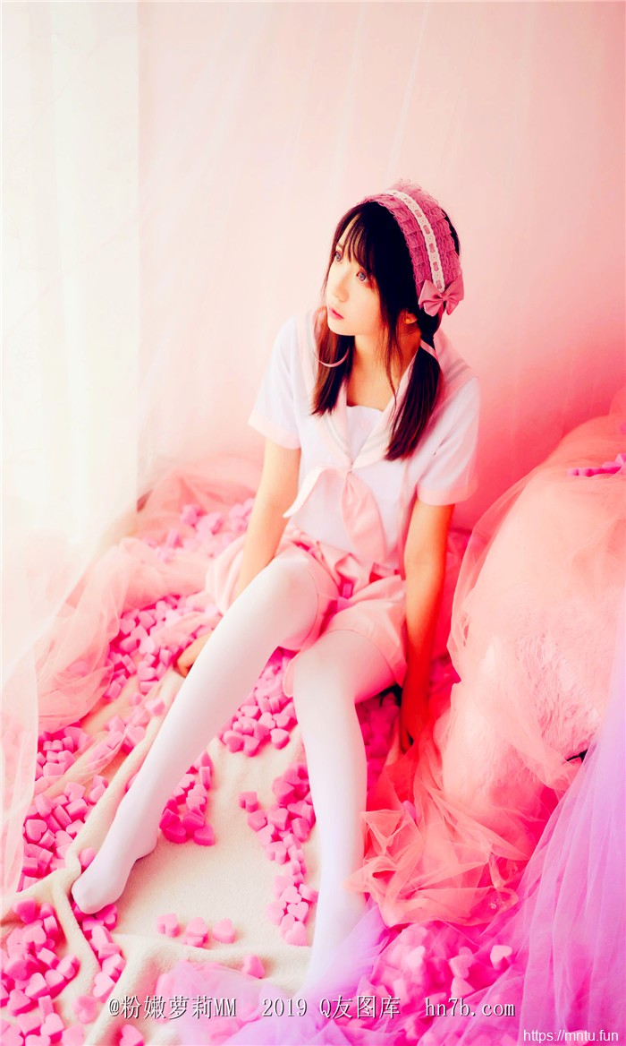 清纯美女成熟自拍照摄影粉红色的回忆