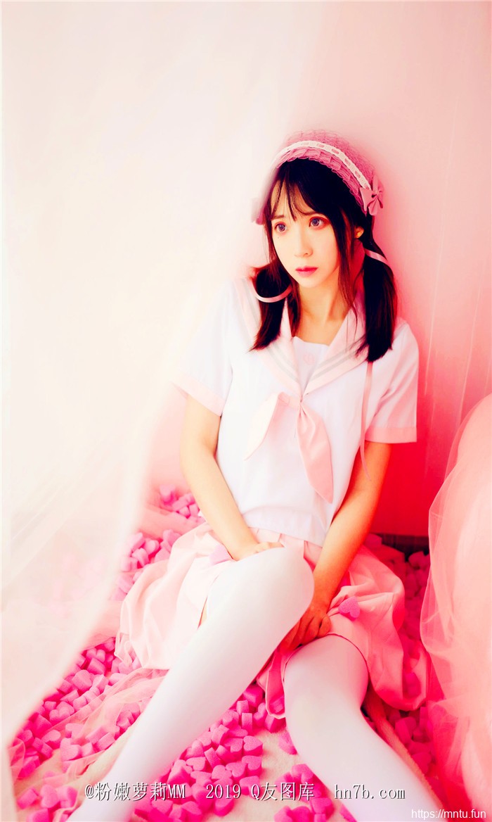 清纯美女成熟自拍照摄影粉红色的回忆