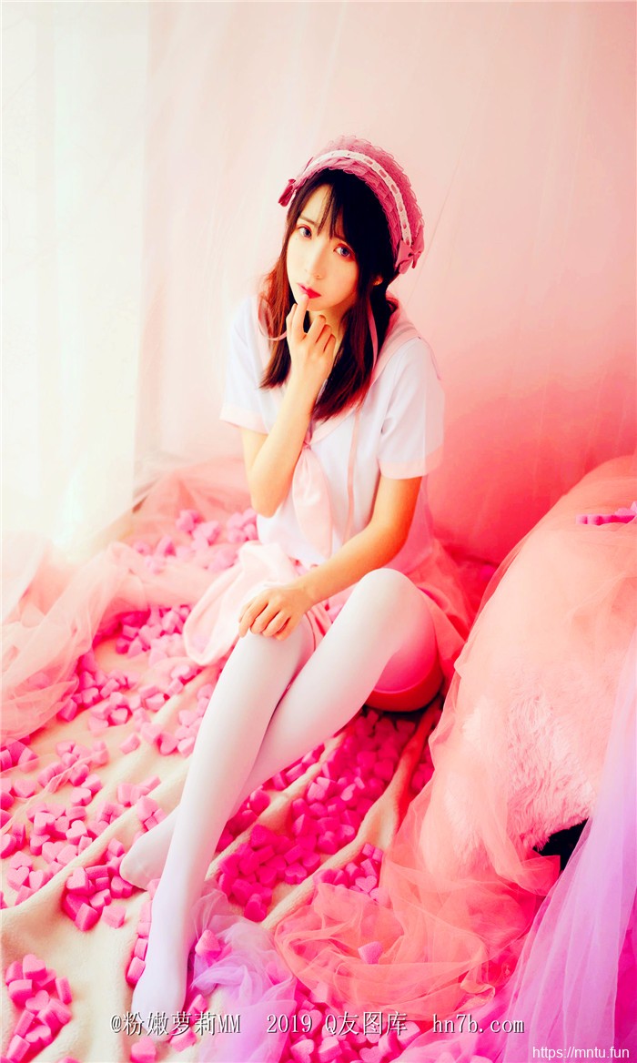 清纯美女成熟自拍照摄影粉红色的回忆