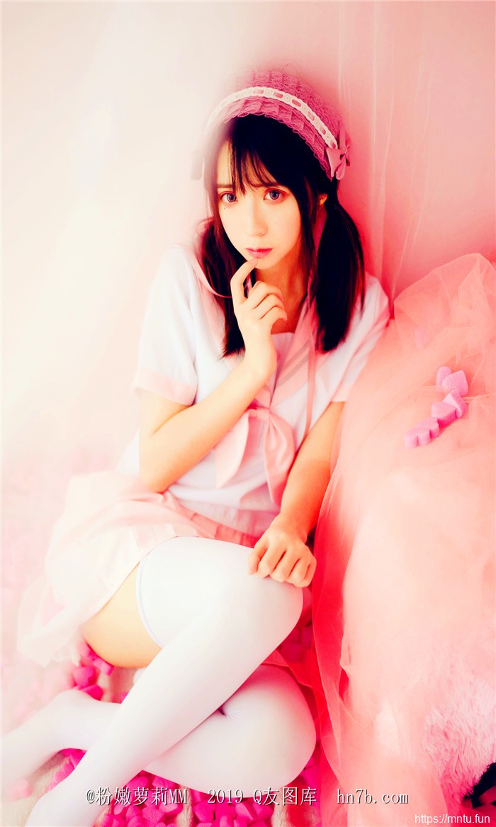 清纯美女成熟自拍照摄影粉红色的回忆