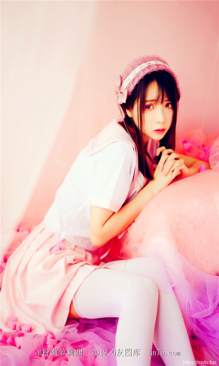 清纯美女成熟自拍照摄影粉红色的回忆